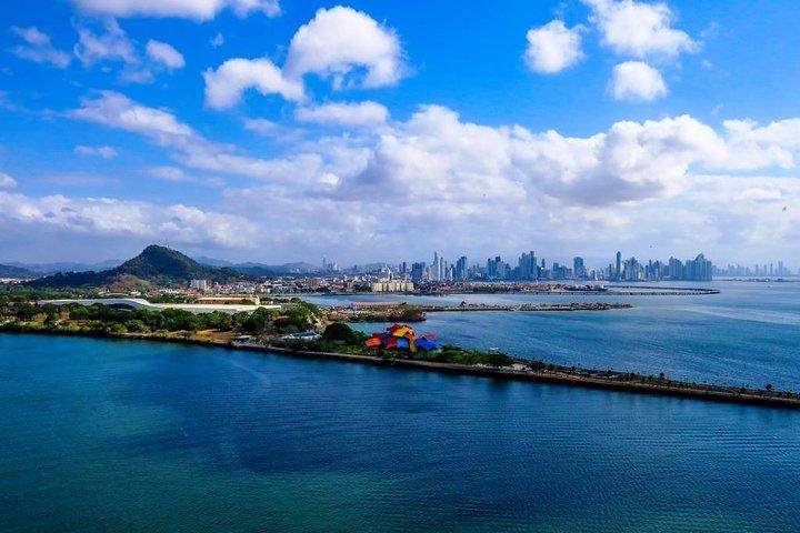 Excursión por la costa de Fuerte Amador: excursión privada de día completo por el canal y la ciudad de Panamá