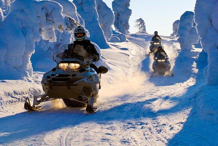 Lappland Snowmobile Safari von Rovaniemi