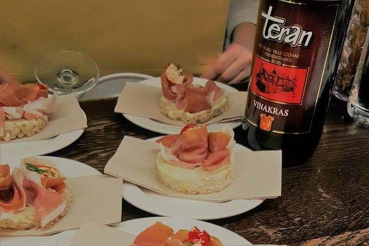 Sloveense stadswandeling van eten en wijn in Ljubljana, 4 uur overheerlijke momenten
