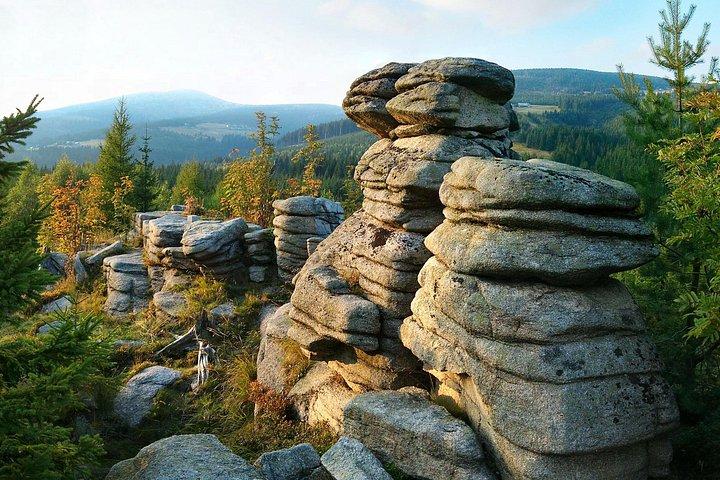 Krkonošeでのハイキング: 本格的な山岳アドベンチャーに出かけよう！