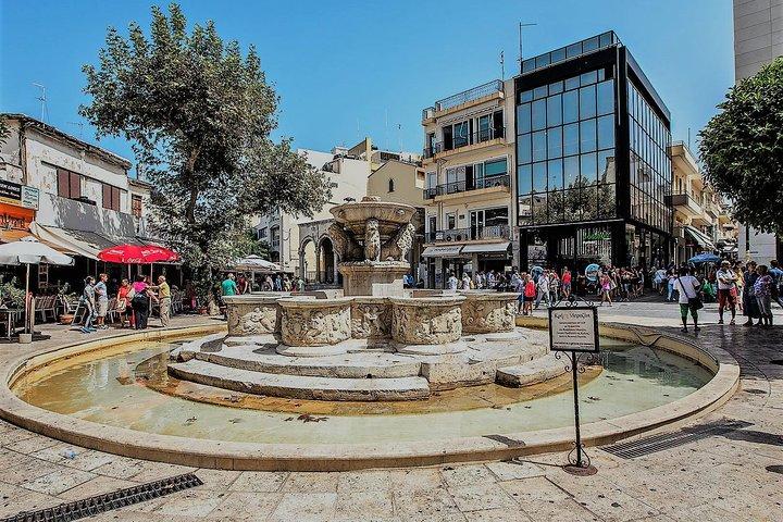 Private Tour in Knossos & Heraklion