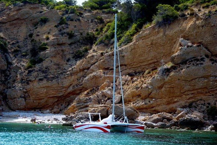 Viaje de medio día a Catamarán en Menorca