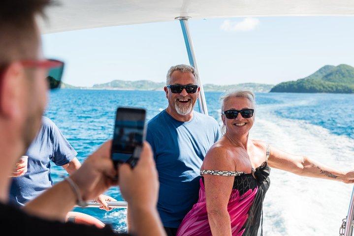 Ganztägige Bootstour auf St. Lucia mit dem Katamaran und Schnorcheln