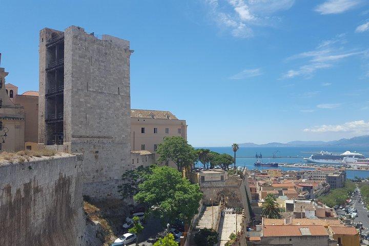 Excursão privada de meio dia pela cidade de Cagliari