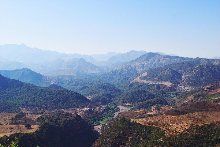 HIGH ATLAS MOUNTAINSの4つの谷マラケシュからの1日プライベートツアー