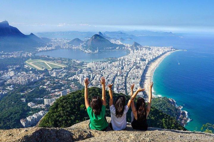 Morro Dois Irmãos Hike & Vidigal Favela Tour com Transferência