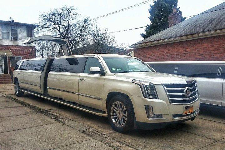 NYC Sightseeing Tour Manhattan (NEUE Cadillac Escalade Jet Door Limousine)