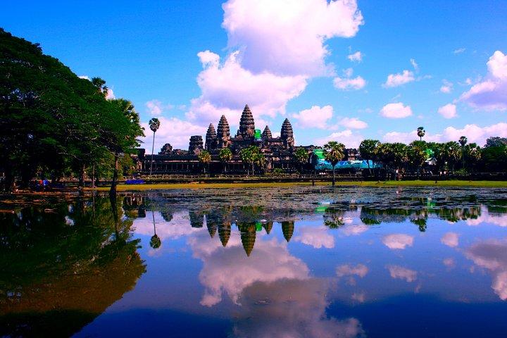 Excursión privada al amanecer en grupo pequeño de Angkor Wat