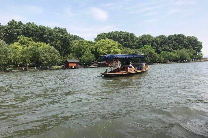 Excursion privée d'une journée à Hangzhou pour une croisière dans le West Lake, la plantation de thé et la rue Hefang