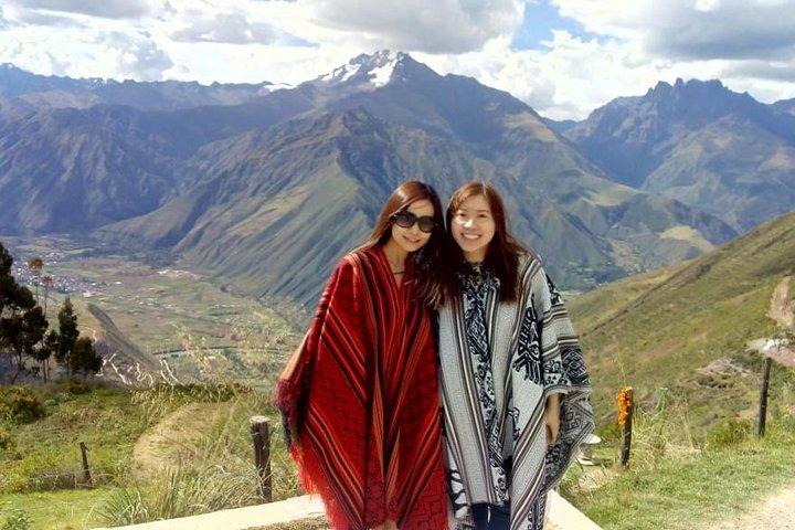 2-Day Sacred Valley & Machu Picchu Tour from Cusco by Train