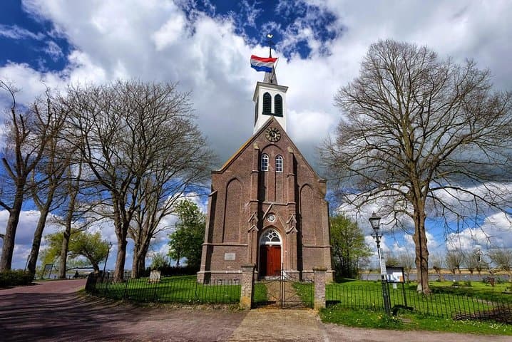 Off the Beaten Paths Dutch Landscape Private Tour 1/2 day Jaguar