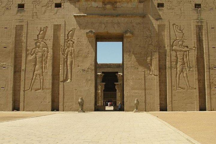 Luxor Day Trip a Edfu e Kom Ombo Templi in auto
