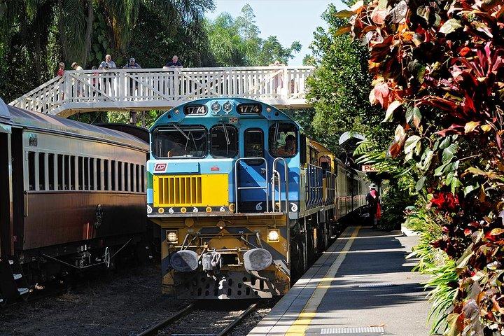 Cairns Kuranda Tour in kleiner Gruppe : Skyrail & Scenic Railway
