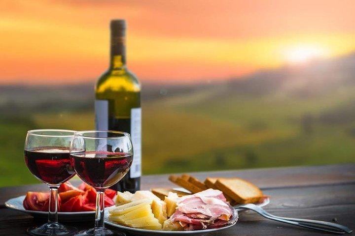Tour di degustazione di vino e Raki