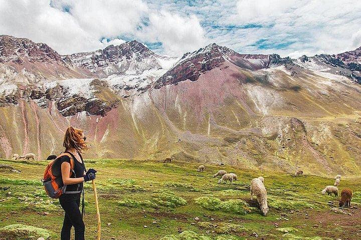 Vinicunca Rainbow Mountain in one day, private with Peru Vip