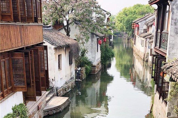Tongli Water Village Tour från Shanghai med engelsk förarhandledning & Tuisi Garden