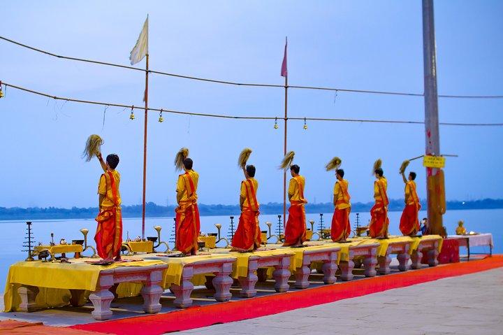 Morning Boat Ride with Temples Tour