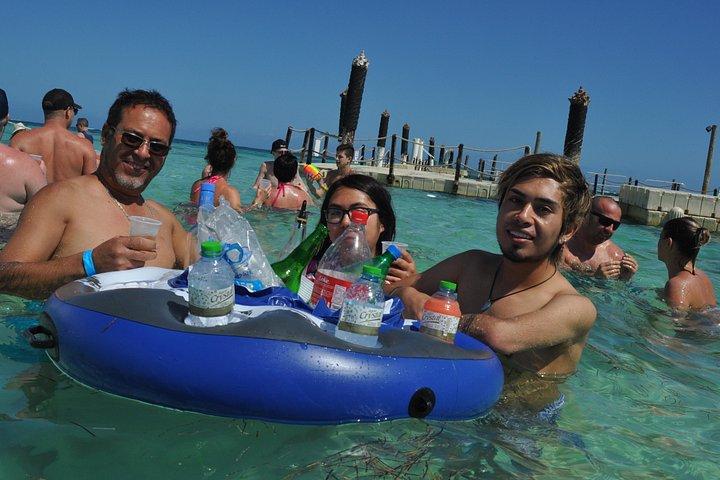Snorkeling Catamaran Tour & Parasailing