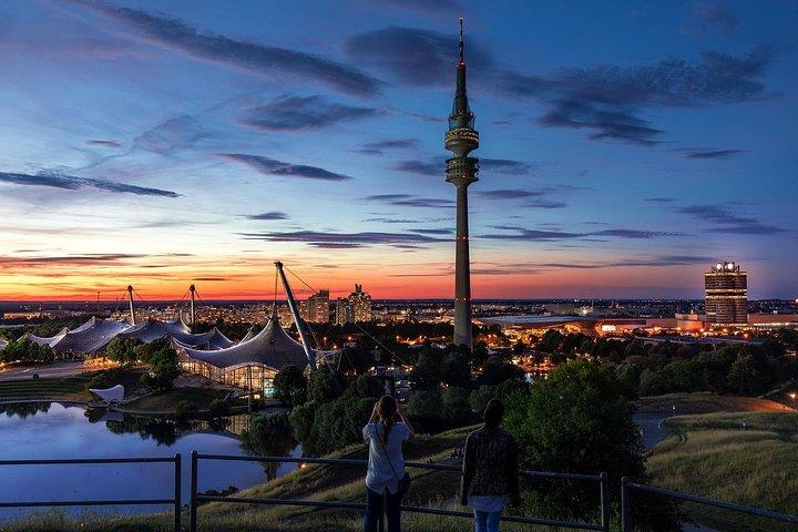 Transfert de Berlin à Munich : excursion privée d'une journée avec 2 heures de visites