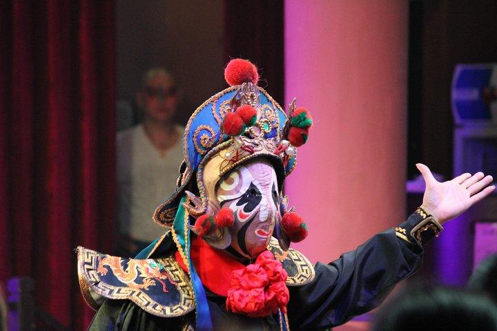 Hoppa över linjen: Sichuan Opera Chengdu Ticket