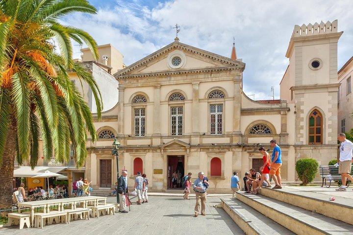 Excursão privada a Paleokastritsa e cidade de Corfu