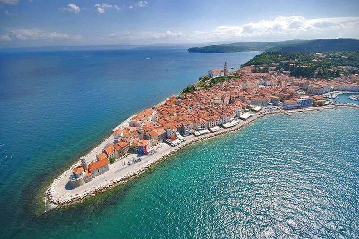 De Vienne à Dubrovnik via la Slovénie en 13 jours. Visite privée dans un van A / C moderne