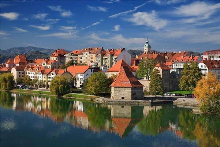 De Vienne à Dubrovnik via la Slovénie en 13 jours. Visite privée dans un van A / C moderne