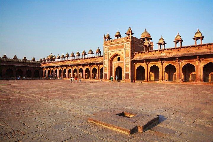 Full Day Fatehpur Sikri, Bharatpur e Deeg Palace Tour
