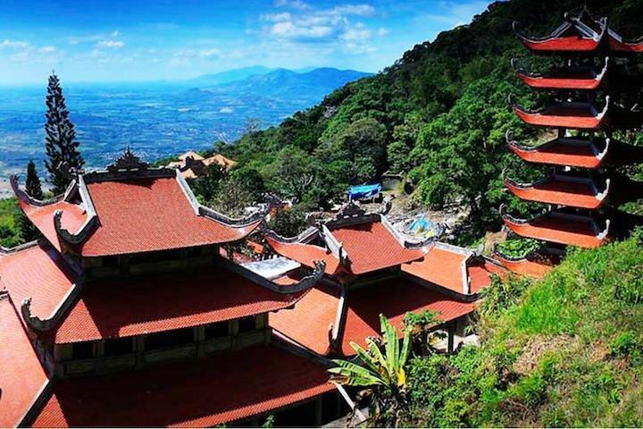 ムイネー：タク山 現地ガイド付き半日プライベートツアー