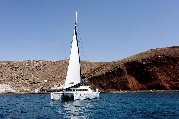 ¡Crucero privado de lujo en Caldera con una rica comida de barbacoa y barra libre!