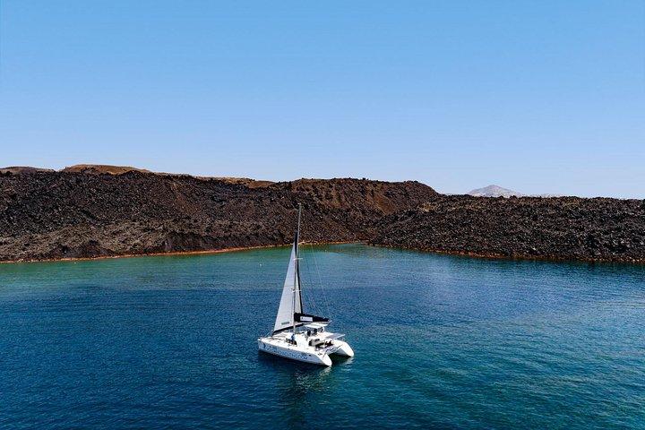 Crucero al atardecer con barbacoa y bebidas