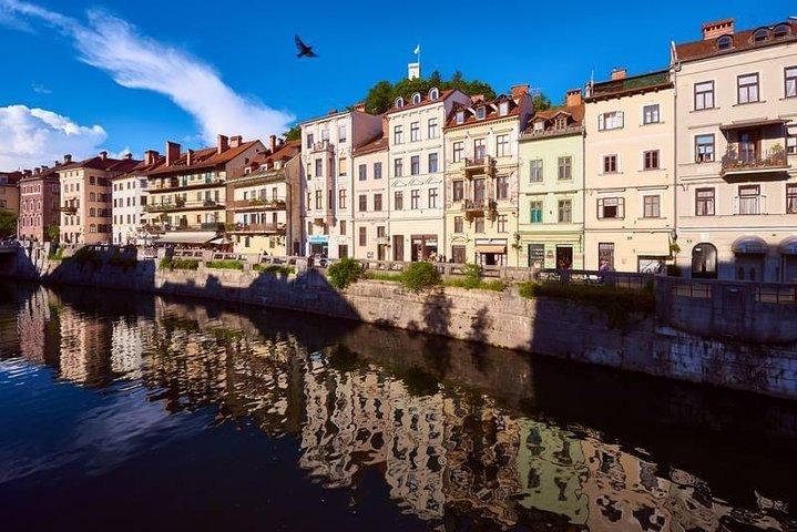 Excursão privada pela cidade de Ljubljana. 4 horas com um guia local amigável e divertido.