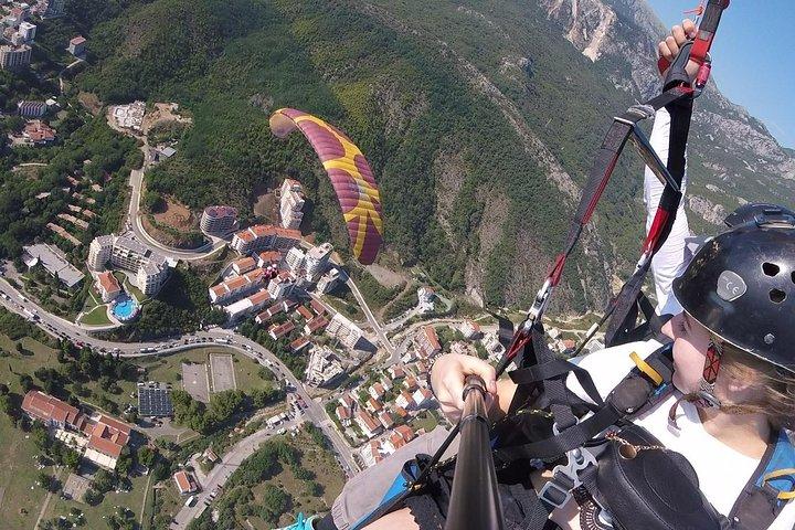 Bečići : Standaard tandemparagliding voor beginners