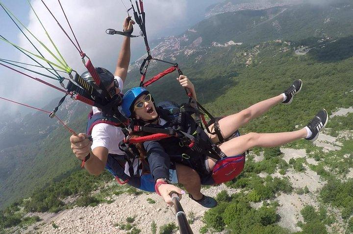 Bečići : Standaard tandemparagliding voor beginners