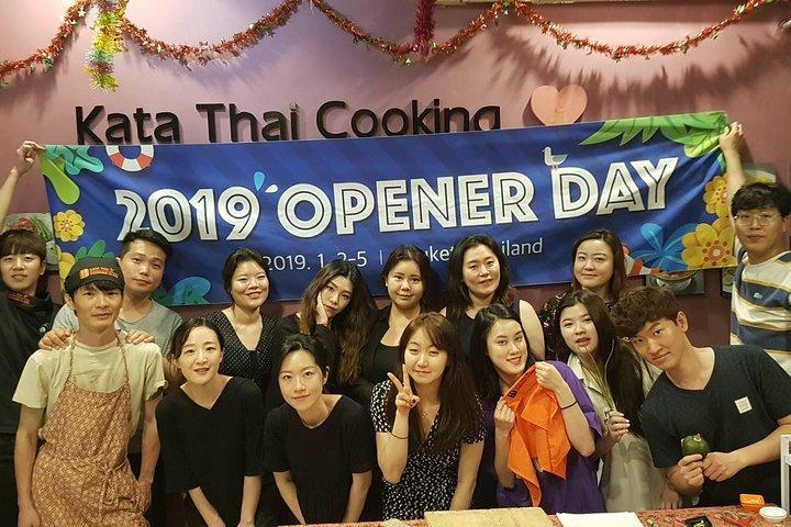 市場見学オプション付きタイ料理体験教室プーケット！
