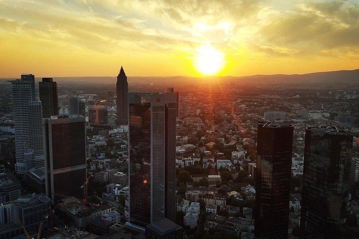 Transfert privé de Prague à Francfort avec 2h de visite