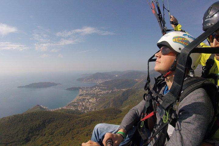 Budva : Budva Riviera Parapendio tandem esteso