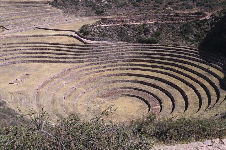 2-Day Machu Picchu Guided Tour with Amazing Views