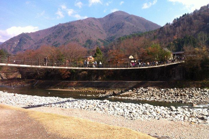 名古屋から行く白川郷と飛騨高山日帰り旅行
