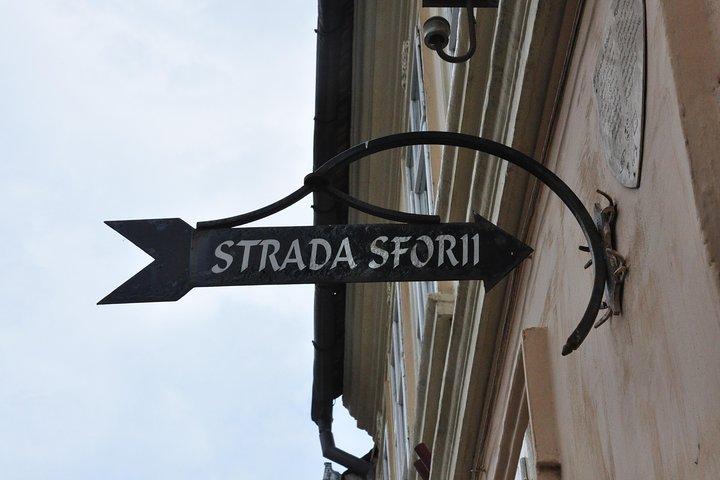 Brasov Gamla stan Liten Gruppvandring