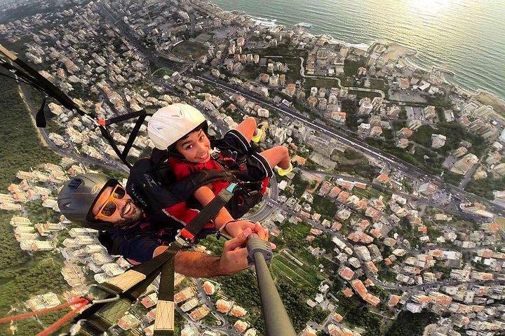 Første paraglidingklub i Libanon - siden 1992