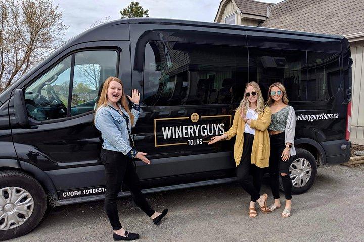 Niagara-On-The-Lake Guided Wine and Charcuterie Full-Day Tour