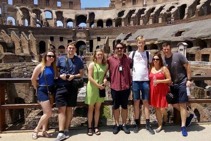 Tour semi-privado: Coliseu e Roma Antiga VIP