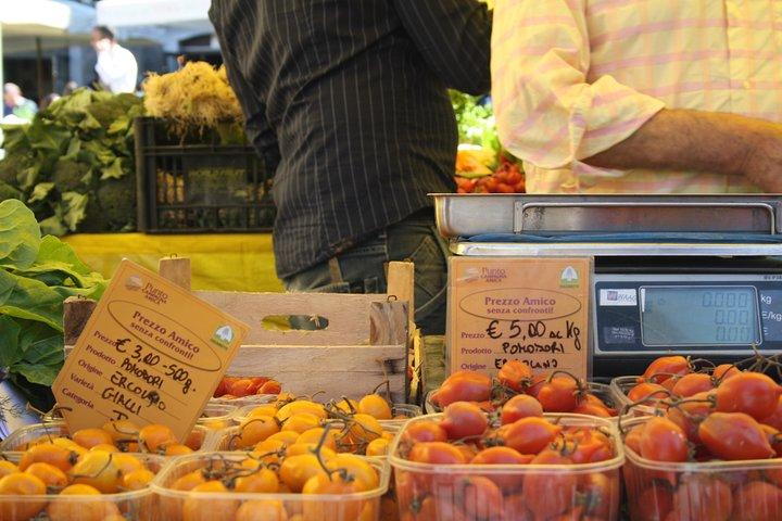 Mercado de Campo dei Fiori e Excursão gastronômica e de vinhos à Fontana di Trevi em Roma