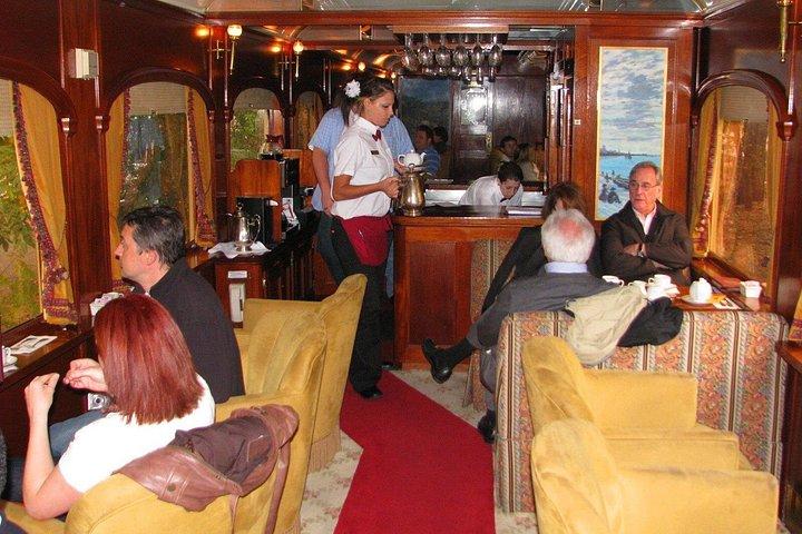 Napa Valley Wine Train Tour Glamorous Dining Experience
