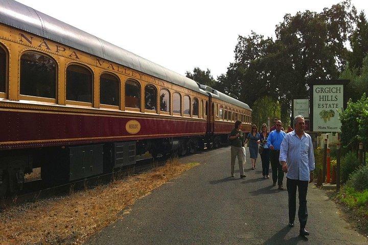Napa Valley Wine Train Tour Glamorous Dining Experience