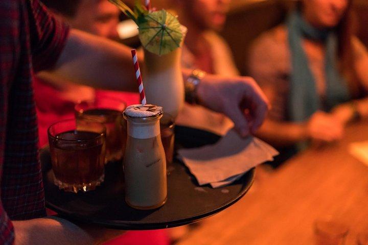 Melbourne Independent Laneway Bar Tour with Drink Included