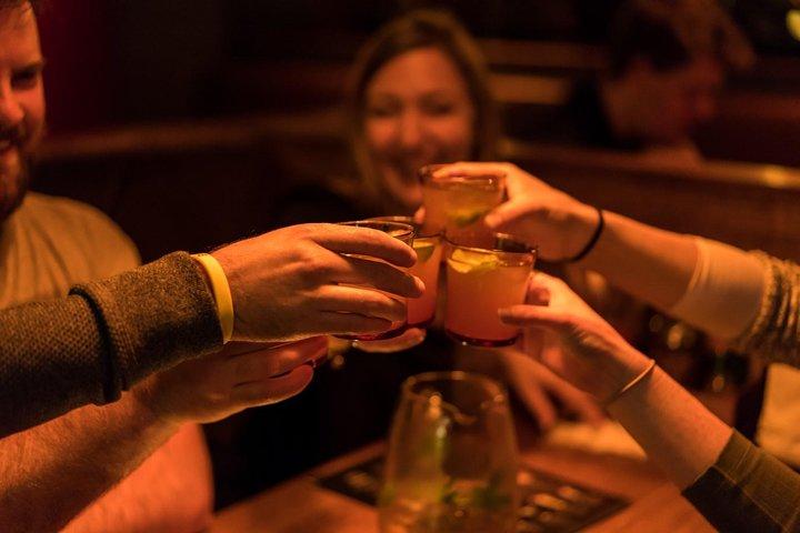 Melbourne Independent Laneway Bar Tour with Drink Included
