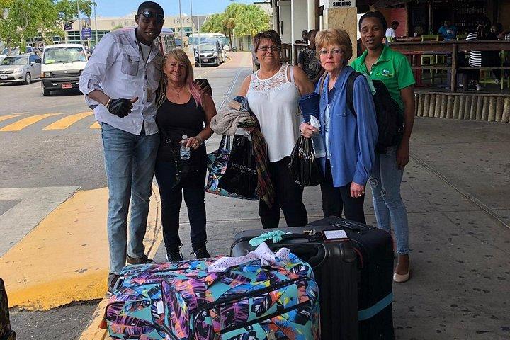 空港MBJ往復送迎Ocho Rios Airbnbホーム、リゾーツ