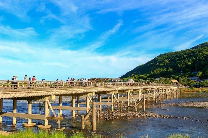 Visite privée d'une journée d'Arashiyama à Kyoto par véhicule agréé